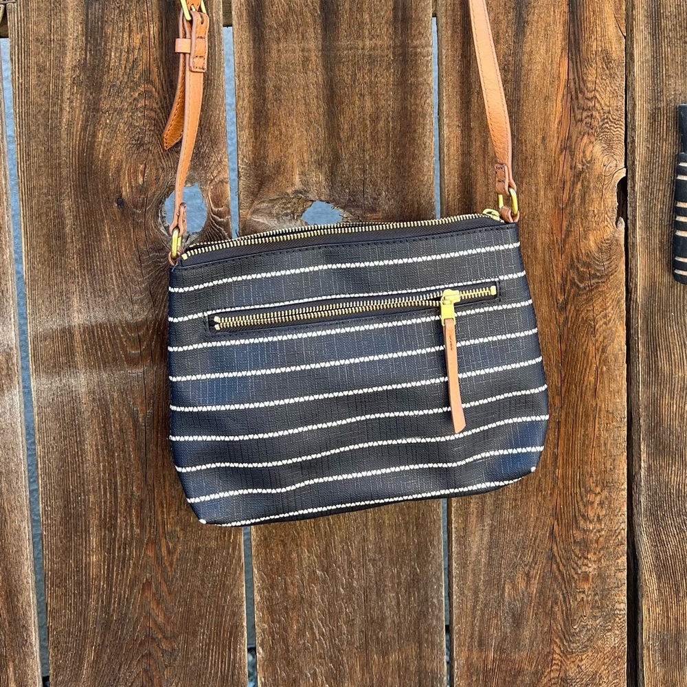 fossil crossbody